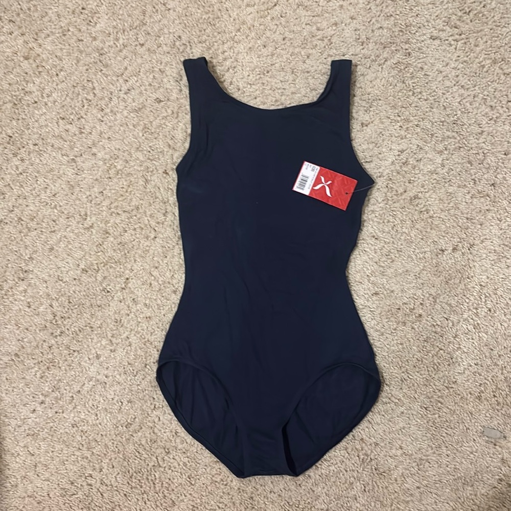 Women’s Medium Capezio Sleevless Leotard (built in bra)